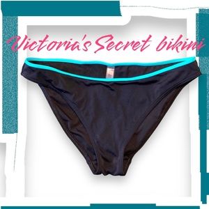 Victoria’s Secret Bikini Bottoms - Large